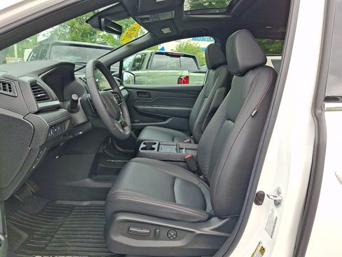Used 2026 Honda Odyssey Sport-L image 13