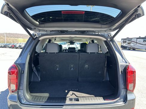 Used 2022 Hyundai Palisade SEL w/ 8P Bench Seat Package AWD/4WD image 18