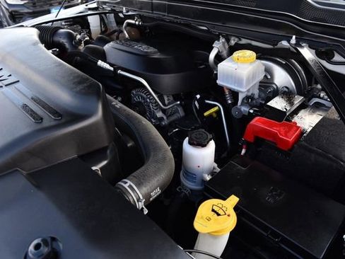 Used 2024 RAM 2500 Big Horn image 25