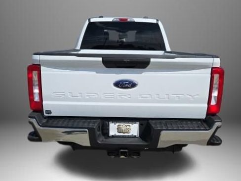 Used 2025 Ford F250 XLT w/ FX4 Off-Road Package AWD/4WD image 5