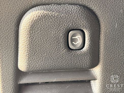 Used 2021 Jeep Grand Cherokee Limited image 31