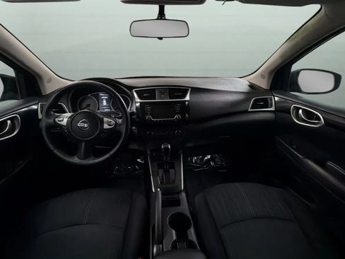 Used 2017 Nissan Sentra SV FWD image 9