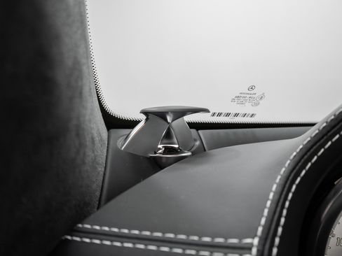 Used 2012 Mercedes-Benz SLS AMG Roadster image 70