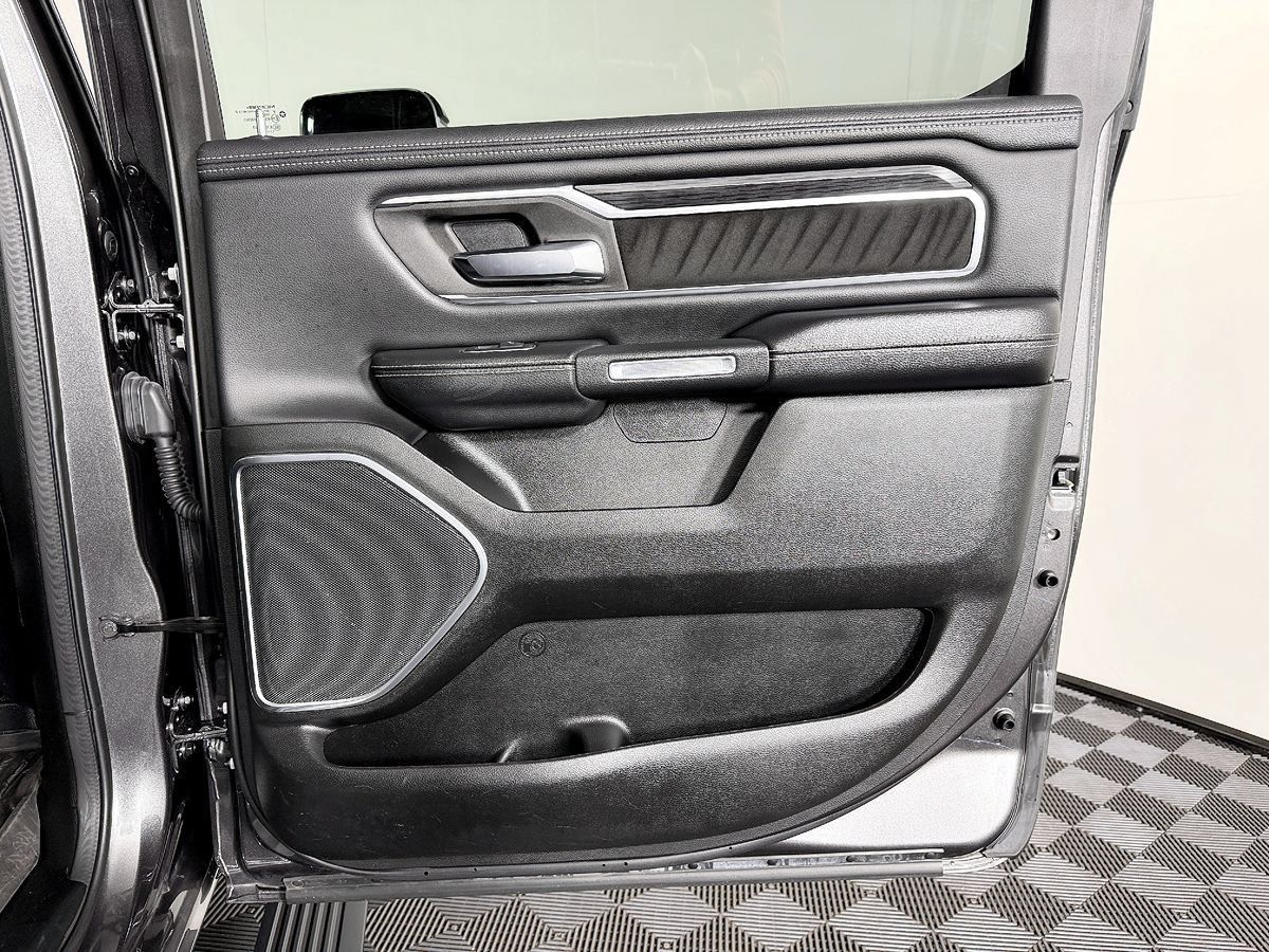 Used 2023 RAM 1500 Laramie AWD/4WD image 72