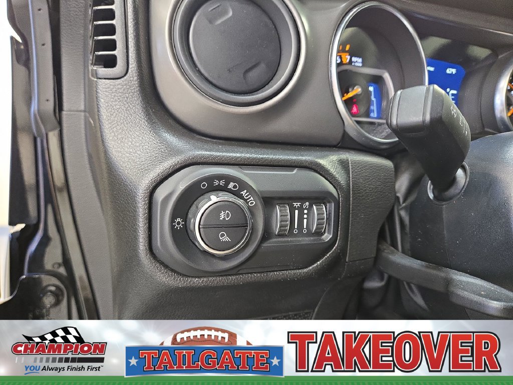 Used 2022 Jeep Gladiator Sport AWD/4WD image 23