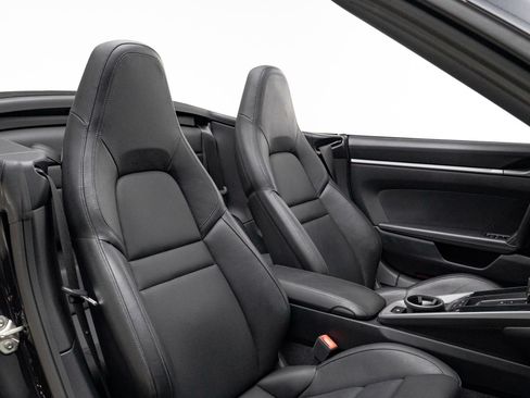 Used 2021 Porsche 911 Carrera image 33