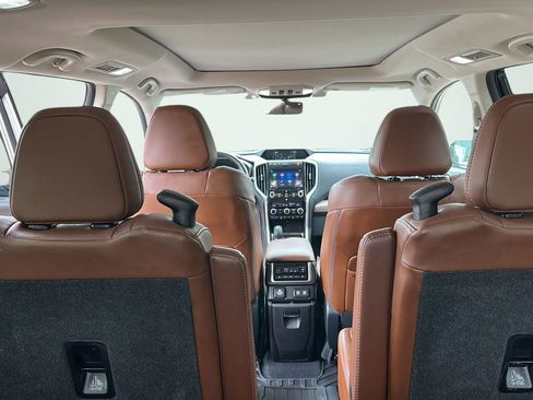 Used 2019 Subaru Ascent Touring w/ Popular Package #3 AWD/4WD image 19