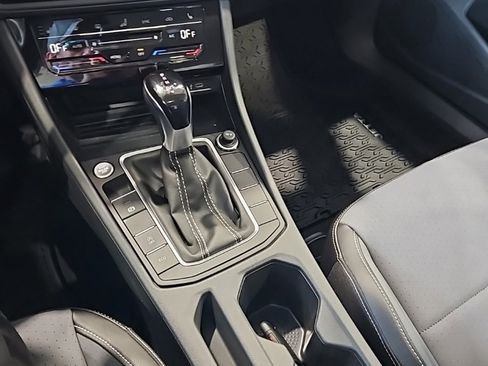 New 2026 Volkswagen Jetta SE image 32