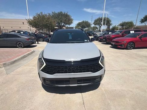 Certified 2025 Kia Sportage X-Pro Prestige AWD/4WD image 3