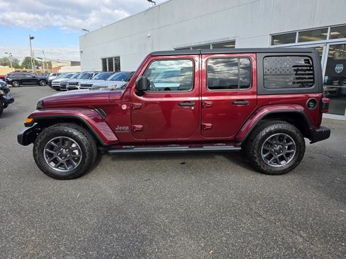 Used 2021 Jeep Wrangler Unlimited Sport AWD/4WD image 3