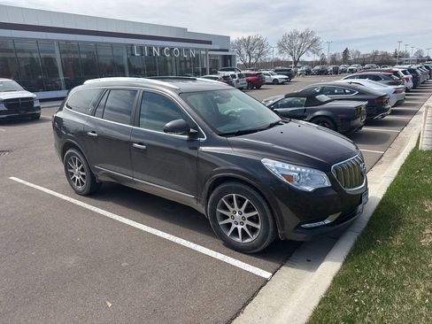 Used 2017 Buick Enclave Leather w/ Trailering Package image 2