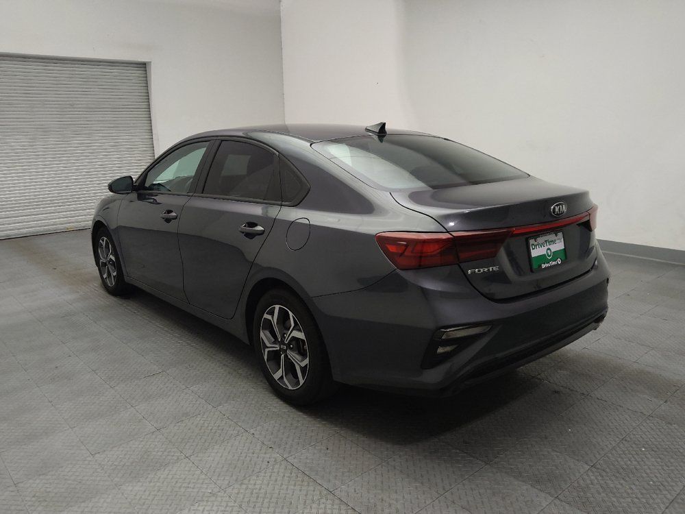 Used 2021 Kia Forte LXS FWD image 5