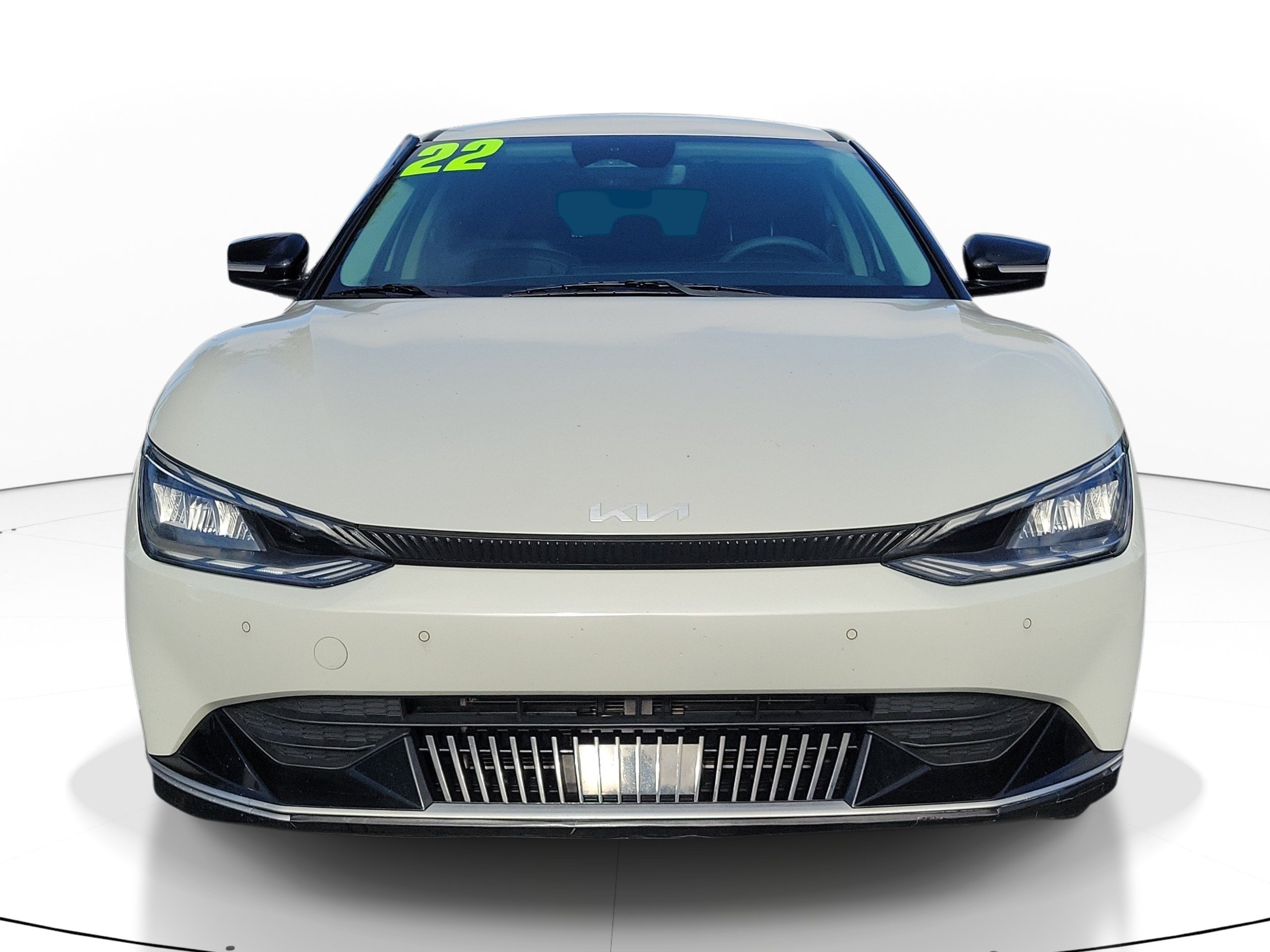 Used 2022 Kia EV6 Wind RWD image 2