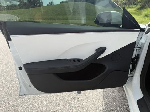 Used 2024 Tesla Model 3 Long Range AWD/4WD image 10