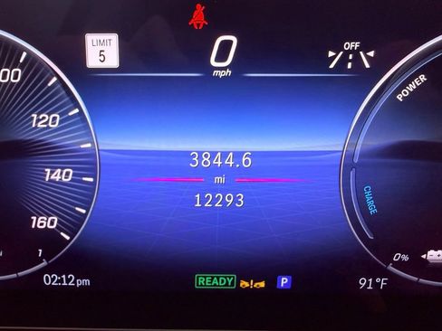 Used 2025 Mercedes-Benz GLE 450e 4MATIC image 23