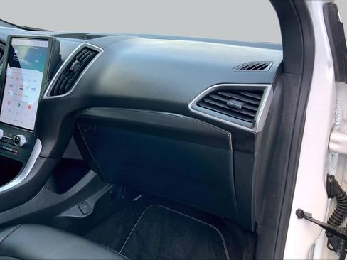 Used 2022 Ford Edge ST-Line w/ Cargo Accessory Package AWD/4WD image 19