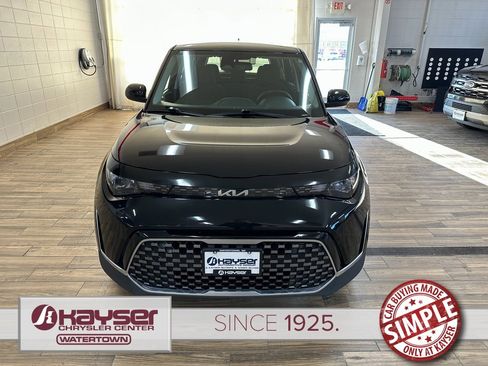 Used 2023 Kia Soul EX image 7