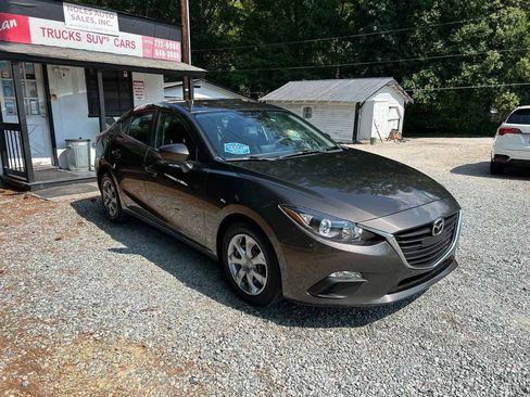 Used 2015 MAZDA MAZDA3 i Sport FWD image 1