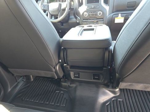 New 2024 GMC Sierra 3500 Pro w/ Convenience Package image 13