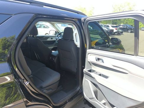 Certified 2025 Ford Explorer Active AWD/4WD image 20