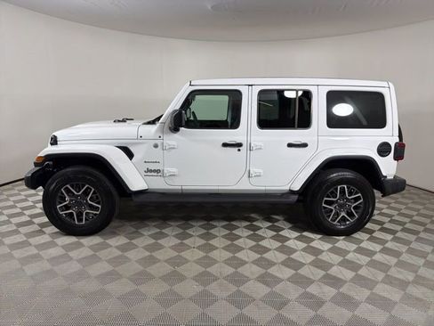 Used 2024 Jeep Wrangler Sahara w/ Safety Group image 4