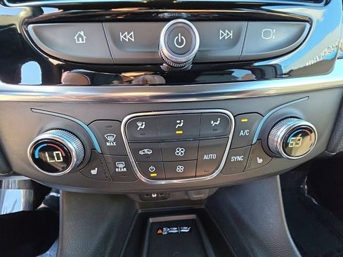 Used 2023 Chevrolet Traverse LT w/ LPO, Floor Liner Package AWD/4WD image 19