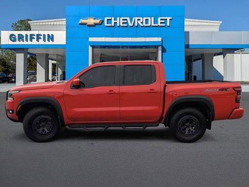 Used 2025 Nissan Frontier PRO-4X AWD/4WD image 10