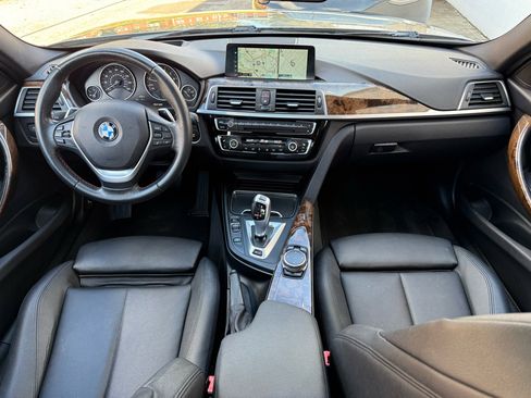 Used 2017 BMW 330e image 5