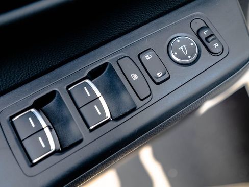 Used 2023 Honda CR-V EX-L image 18