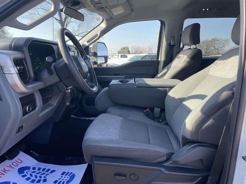 Certified 2025 Ford F250 XLT image 16