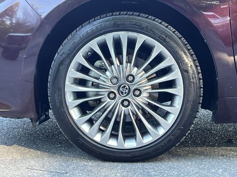 Used 2017 Toyota Avalon XLE FWD image 10
