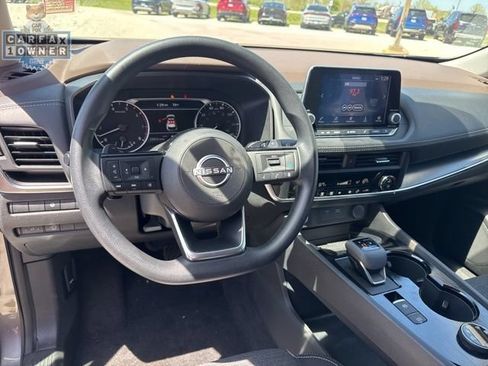 Used 2023 Nissan Rogue SV AWD/4WD image 22
