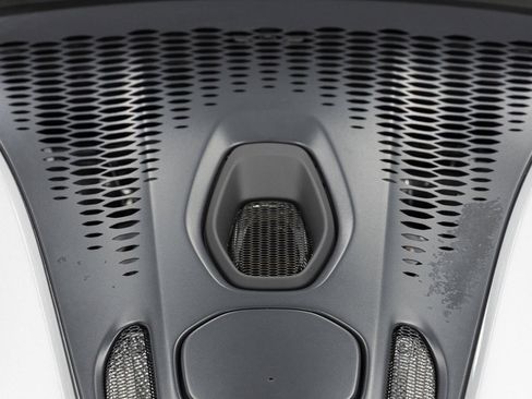 Used 2023 McLaren Artura image 22