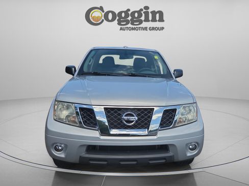 Used 2016 Nissan Frontier SV w/ SV Value Truck Package RWD image 8