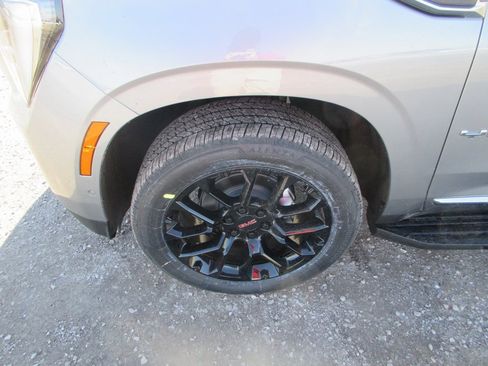 New 2026 GMC Yukon XL Elevation w/ Elevation Premium Package image 11