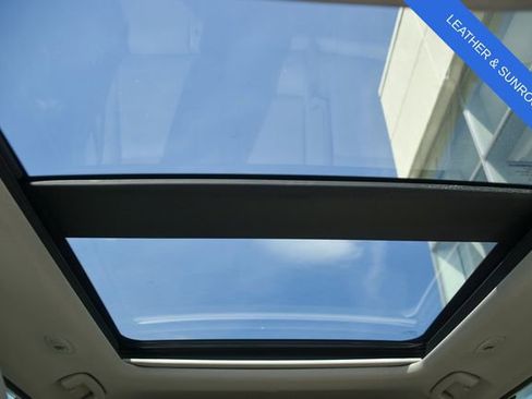 Used 2023 Nissan Rogue SV w/ SV Premium B Package AWD/4WD image 2