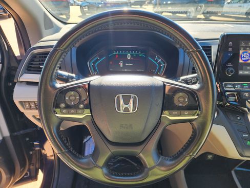 Used 2018 Honda Odyssey EX-L image 19