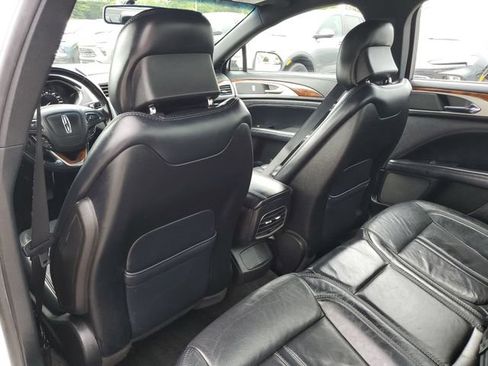 Used 2017 Lincoln MKZ Reserve FWD image 30
