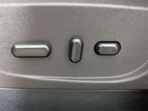 Used 2017 Ford Escape Titanium w/ Canadian Touring Package image 11