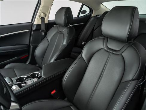 New 2026 Genesis G70 2.5T image 16