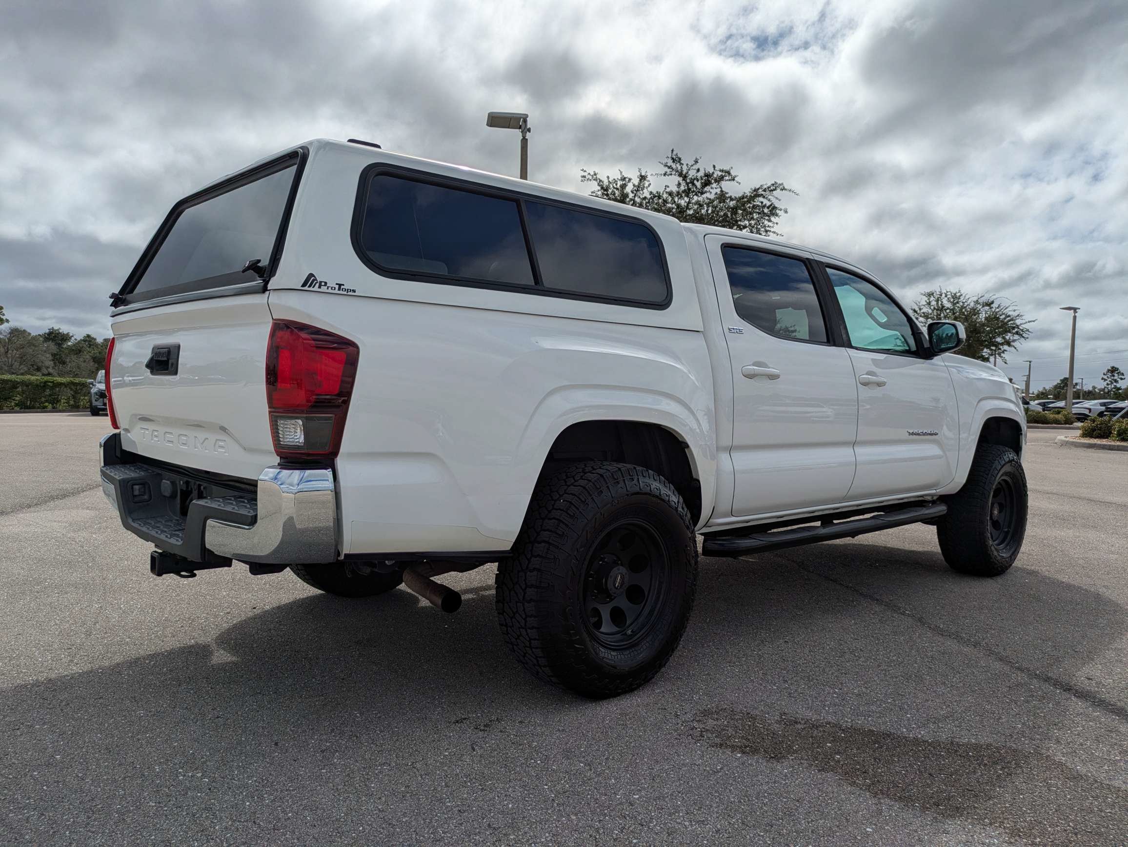 Used 2019 Toyota Tacoma SR5 RWD image 4
