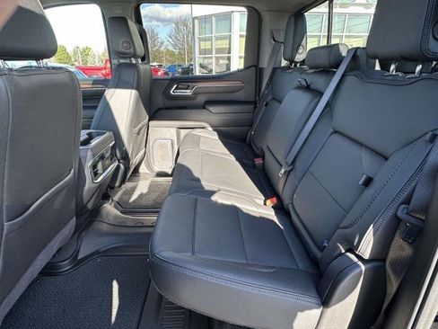 Used 2024 GMC Sierra 1500 Denali w/ Denali Reserve Package image 15