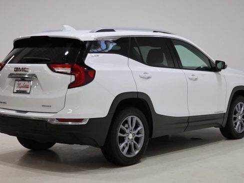 Used 2023 GMC Terrain SLT w/ Tech Package AWD/4WD image 8