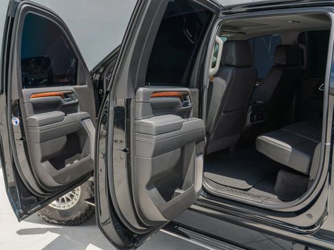 Used 2025 GMC Sierra 2500 Denali w/ Denali Reserve Package AWD/4WD image 81
