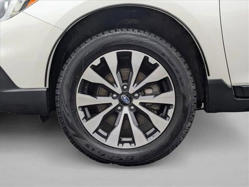 Used 2017 Subaru Outback 2.5i Limited image 26