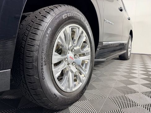 Used 2023 GMC Yukon Denali w/ LPO, Floor Liner Package AWD/4WD image 12