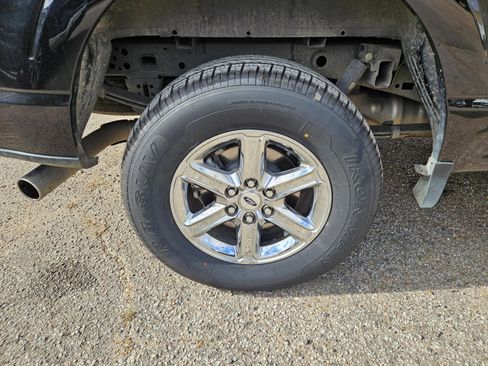 Used 2024 Ford F150 XLT w/ Mobile Office Package image 28