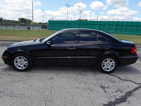 Used 2006 Mercedes-Benz E 350 Sedan image 4