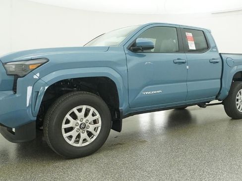 New 2026 Toyota Tacoma SR5 image 17