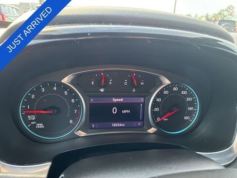 Used 2022 Chevrolet Traverse LT w/ LPO, Floor Liner Package AWD/4WD image 30